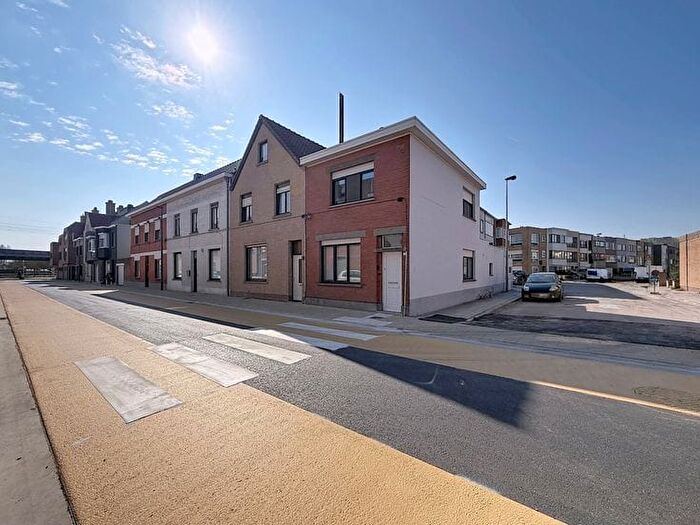 Maison 4 pièces à vendre - Hendrik Consciencestraat, HEISTAANZEE