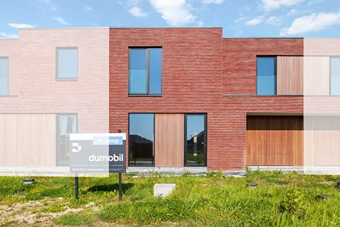Maison 13 pièces à Honzebroekstraat, Roeselare, à vendre