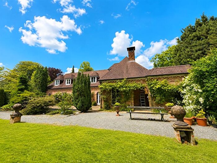 Avenue Jonet B, Rhodesaintgenèse - Maison 3 pièces à vendre