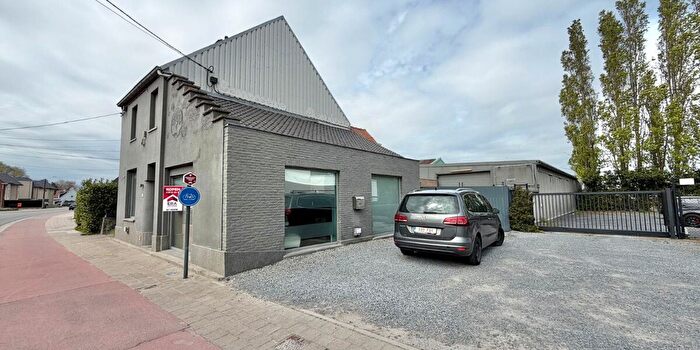 Izegemsestraat, Rumbeke - Maison 3 pièces à vendre