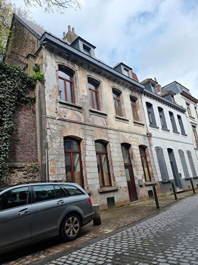Maison 8 pièces à louer - Rue De La Terre Du Prince, Mons