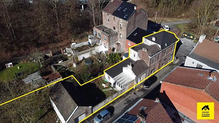 Chaussée de Fleurus, Charleroi Gilly : Maison 7 pièces à vendre