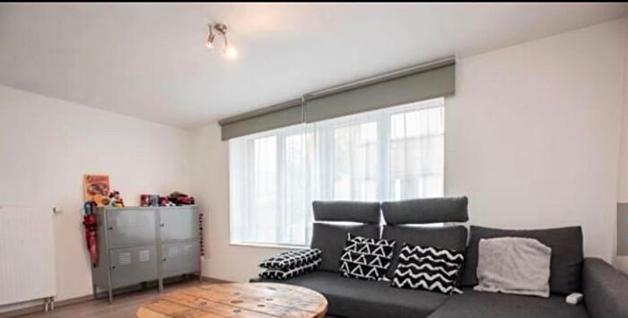 Appartement 2 pièces à Rue Delestienne, Charleroi, à louer