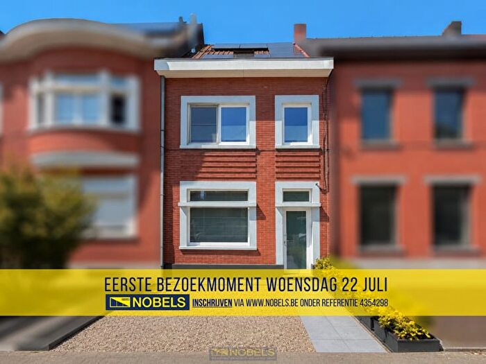 Maison 11 pièces à vendre - Stationsstraat, Kluisbergen