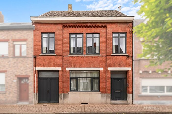 Maison 4 pièces à Burg Rollierstraat, Denderleeuw, à vendre