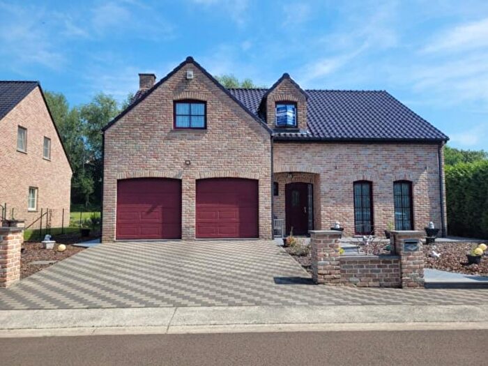 Maison 3 pièces à Rue de la Ferme de Sotteville, Strépybracquegnies, à vendre