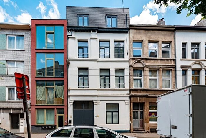 Appartement 1 pièce à Dambruggestraat, Antwerpen, à louer