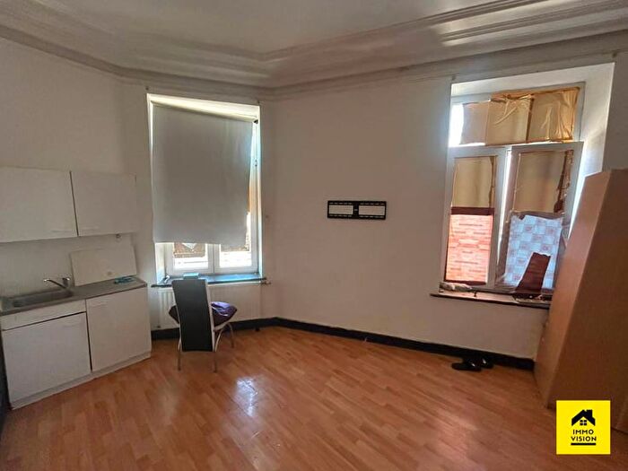 Chaussée De Bruxelles, Charleroi Jumet : Appartement 1 pièce à louer