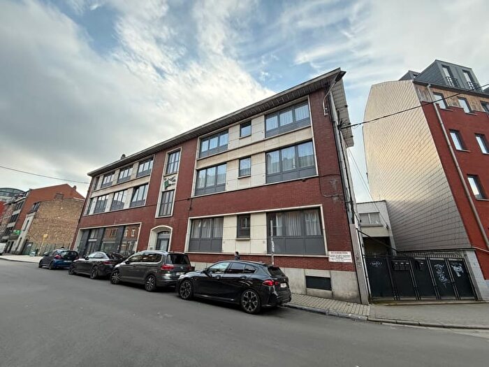 Appartement 2 pièces à Rue de Bomel, Namur, à louer
