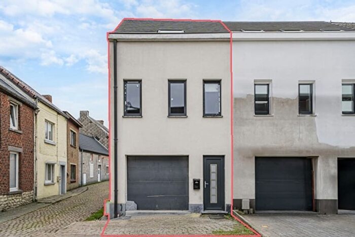 Maison 9 pièces à vendre à Rue des Couturelles A, Obaix