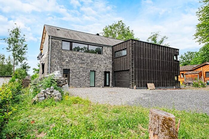 Maison 4 pièces à vendre à Chemin de Douglas, SommeLeuze