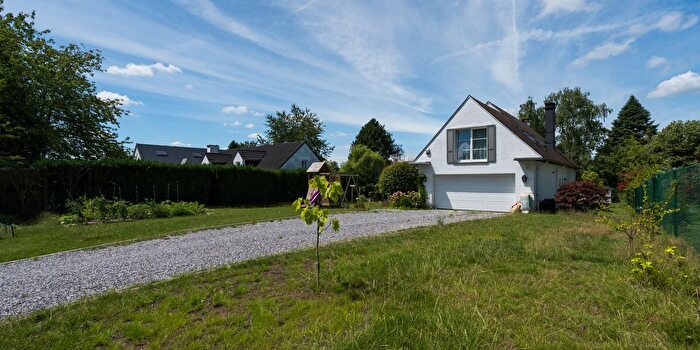 Maison 4 pièces à BrainelAlleud, WaalsBrabant, à vendre