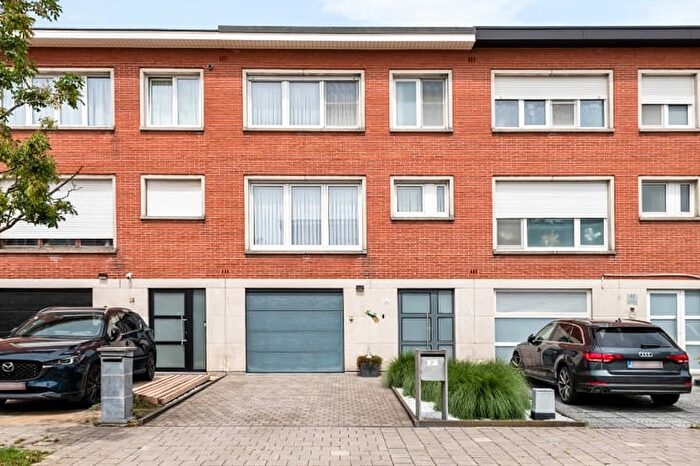 Maison 16 pièces à vendre à Albert Servaeslaan, Reet