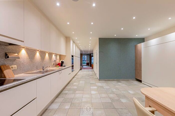 Appartement 7 pièces à Regentieplein A, SintNiklaas, à vendre