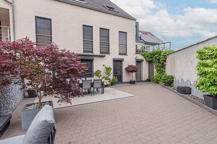 Kasteelstraat, Willebroek Blaasveld : Appartement 3 pièces à louer