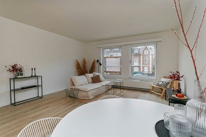 Appartement 1 pièce à Kapelsesteenweg, BRASSCHAAT, à louer