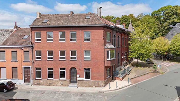 Maison 5 pièces à Rue Paul Pastur, Lodelinsart, à vendre