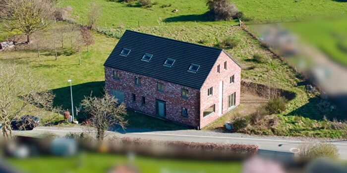 Rue Fontaines, Wéris : Maison 9 pièces à vendre