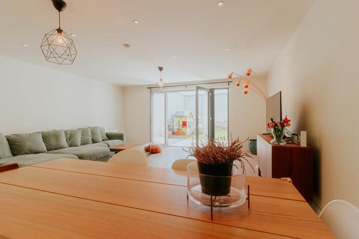 Ernest Solvaystraat, Ronse : Maison 13 pièces à vendre