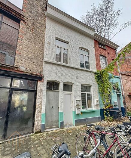 HeiligBloedstraat, Gent : Maison 7 pièces à vendre