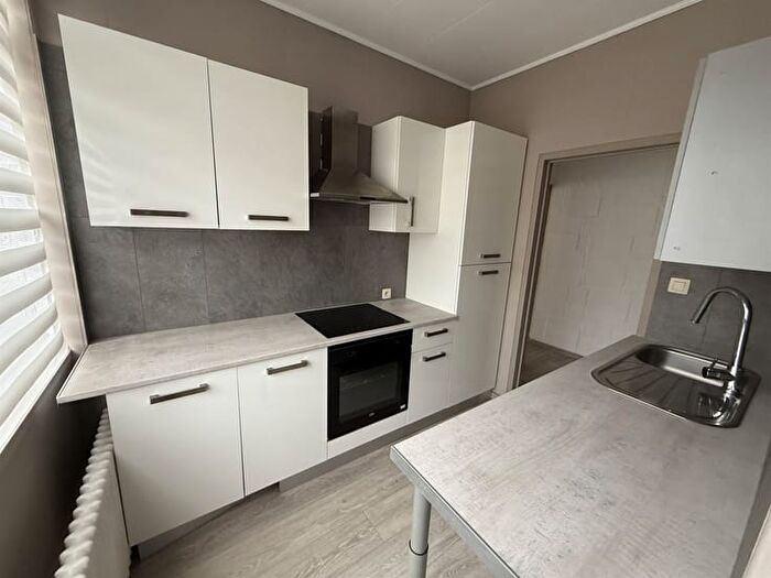 Boulevard Joseph Tirou, CHARLEROI - Appartement 1 pièce à louer