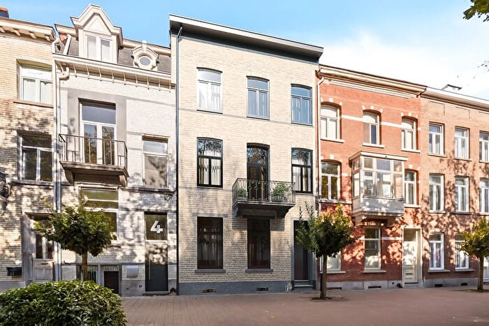 Maison 7 pièces à Stationsstraat, Mechelen, à vendre