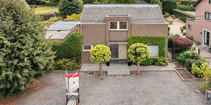 Maison 4 pièces à Abrahamstraat, ZichenZussenBolder, à vendre