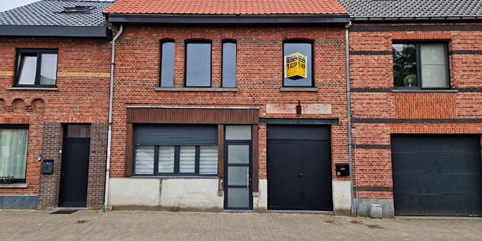 Maison 3 pièces à Stationsstraat, Waasmunster, à vendre