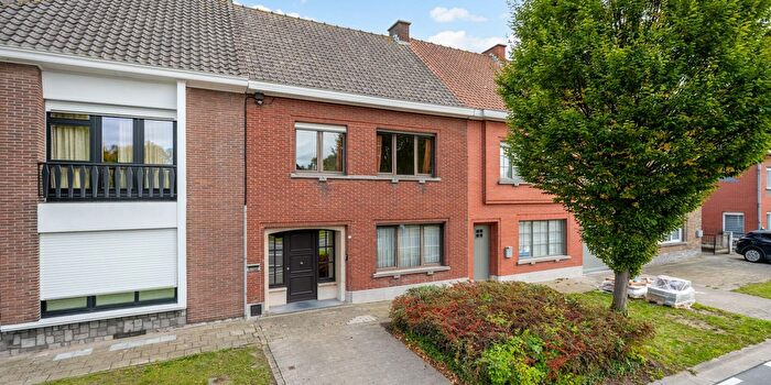 Maison 3 pièces à Martijn van Torhoutstraat, Ename, à vendre