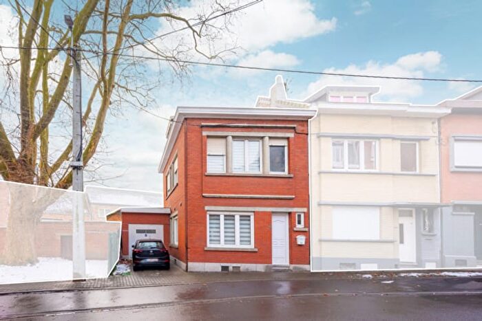 Rue Haute, Liège : Maison 3 pièces à vendre