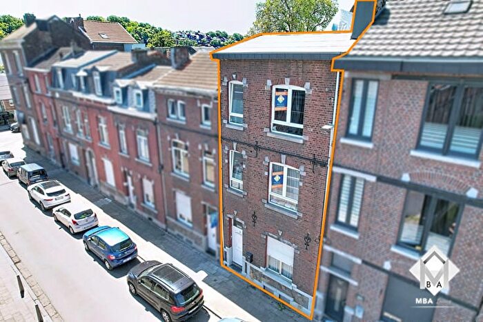 Rue du Martyr, Liège : Maison 5 pièces à vendre