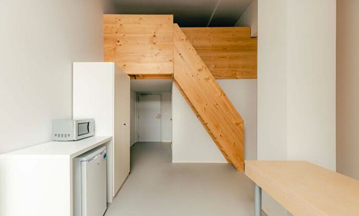 Appartement 2 pièces à Rue de l'Université, Liège, à louer