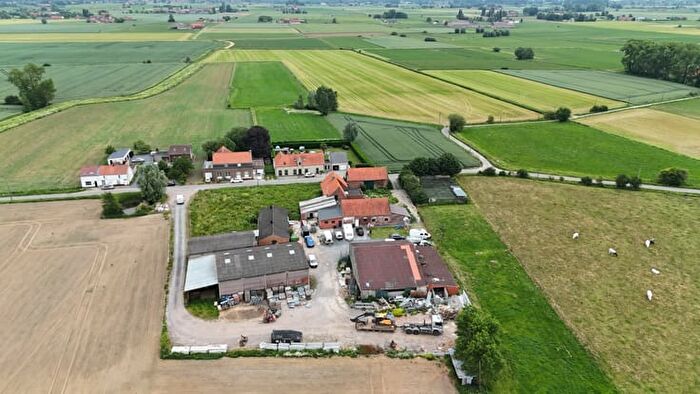 Maison 12 pièces à Rue du Petit Pont, Ploegsteert, à vendre