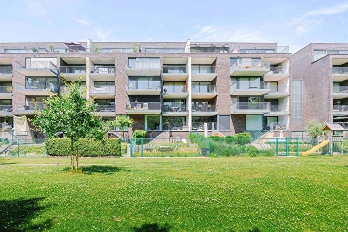 Appartement 3 pièces à vendre à Hélène Dutrieulaan, SINTDENIJSWESTREM