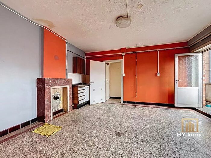 PLACE FERRER, Charleroi - Appartement 5 pièces à vendre