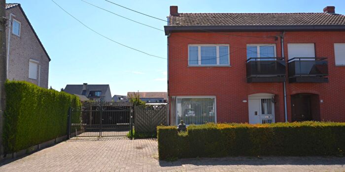 Maison 3 pièces à vendre - Bloemenstraat, Oostmalle