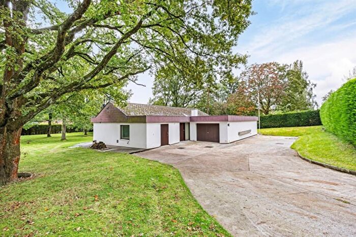 Rue de Corbais, MONTSAINTGUIBERT : Maison 2 pièces à vendre