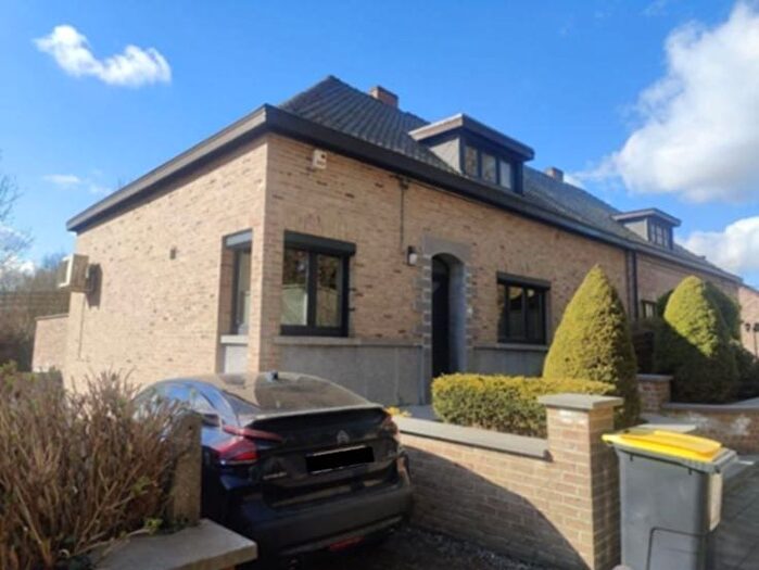 Rue De La Renardise, Le Rulx : Maison 3 pièces à louer