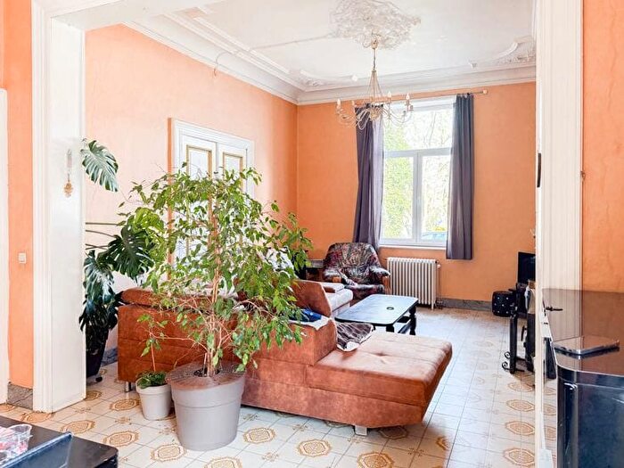 Avenue Léopold III, Binche : Maison 4 pièces à vendre