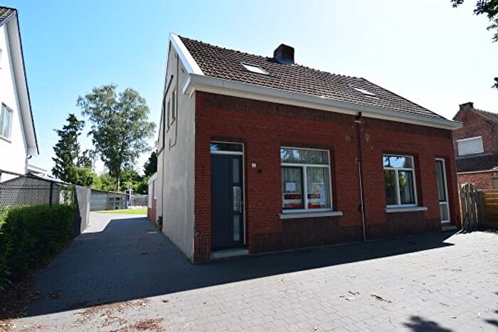 Maison 5 pièces à SintLenaartsesteenweg, Rijkevorsel, à vendre
