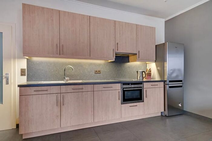 DIESTERSTRAAT BUS, SintTruiden : Appartement 1 pièce à vendre