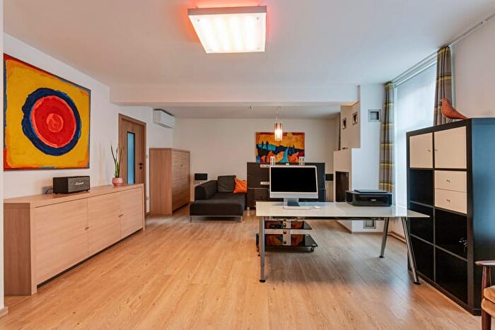 Appartement 12 pièces à Luikerstraat, SintTruiden, à louer