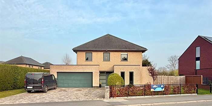 Veldstraat, KapelleopdenBos : Maison 3 pièces à louer
