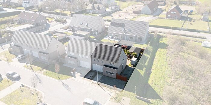 Maison 3 pièces à vendre à Mottestraat, Oostrozebeke