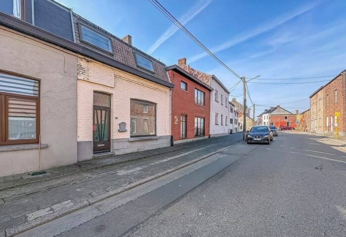 Rue de Nivelles, ANDERLUES - Maison 2 pièces à vendre