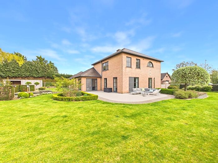 Maison 5 pièces à vendre à Hulshoekstraat, LUMMEN