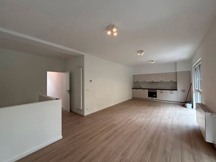 Avenue Paul Pastur, Charleroi MontsurMarchienne : Appartement 2 pièces à louer