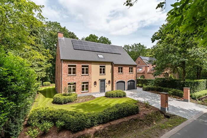 Maison 6 pièces à Heibloemlaan, Kalmthout, à vendre