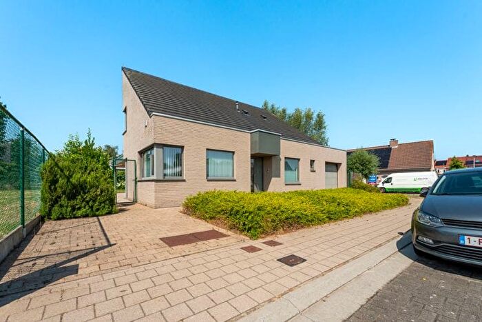 Maison 6 pièces à Nonnebosstraat, Wevelgem, à vendre