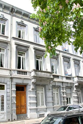 Place de Bronckart, Liège : Maison 8 pièces à vendre